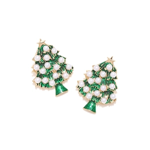 Boucles d'oreilles sapin de Noël avec émail vert, étoiles dorées et perles sur blanc