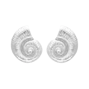 Retro silver alloy nautilus shell earrings with detailed nautical spiral texture