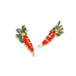 Cute carrot-shaped enamel stud earrings with colorful rhinestones and gold plating