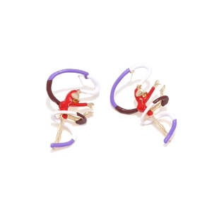 Boucles d'oreilles danseuse de ballet en émail coloré avec rubans dynamiques