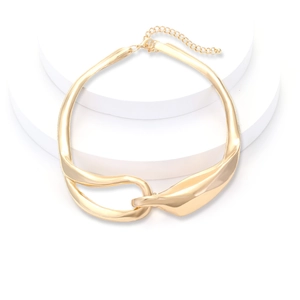 Modern gold irregular metal collar necklace with adjustable lobster clasp design
