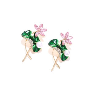 Boucles d'oreilles fleur de lotus et feuilles vertes avec cristaux roses et perles