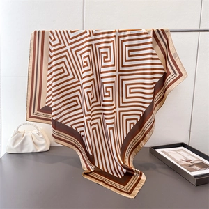 Elegant Large Square Scarf Geometric Stripe Printed Satin Headscarf Fashion Neck Accessory For Women Decorative Wrap