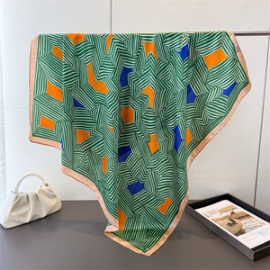 Großes Quadratisches Halstuch KunstSatin Satin Geometrischer Druck Elegantes Modisches Halstuch Beruflicher Stil Für Damen