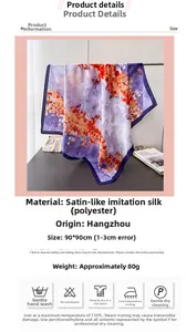 Dettaglio foulard in raso 90x90cm con stampa astratta a macchie viola e arancio