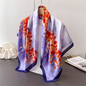 Foulard di seta artistico con stampa astratta viola e arancione a macchie d'inchiostro