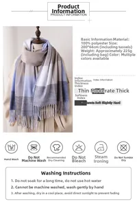Détail d'écharpe à carreaux multicolores avec franges, taille 200x64cm en tissu 100% polyester