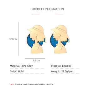Boucles d'oreilles rétro fille au chapeau en alliage de zinc doré avec émail bleu