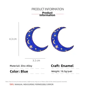 Dimensions détaillées des boucles d'oreilles lune en émail bleu avec motifs étoiles