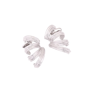 Boucles d'oreilles créoles argentées vintage en forme de C avec design ondulé multicouche