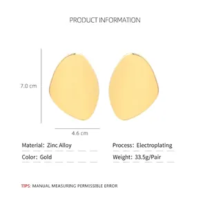 Boucles d'oreilles ovales irrégulières dorées en alliage de zinc au design audacieux