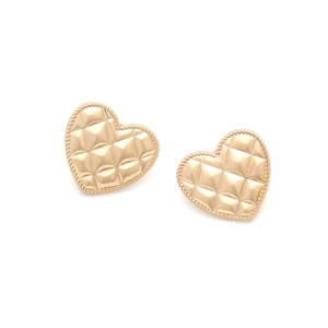 Elegant gold heart stud earrings featuring classic quilted pattern and twisted rope edge