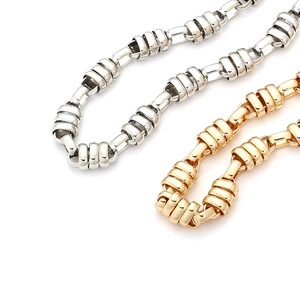 Minimalist chunky metal chain necklace in gold and silver finish with spiral link design