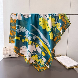 Foulard Carré Élégant Imprimé Floral Châle En Satin Imitation Satin Bandana Cheveux Cou Pour Femme Accessoire Mode