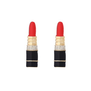 Boucles d'oreilles rouges en forme de rouge à lèvres avec émail doré et strass étincelants