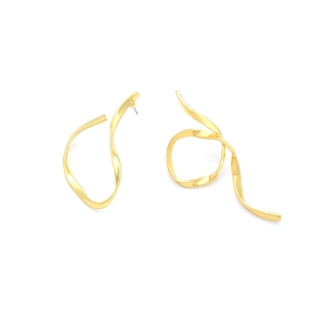 Irregular twisted golden metal ribbon earrings with a modern minimalist design