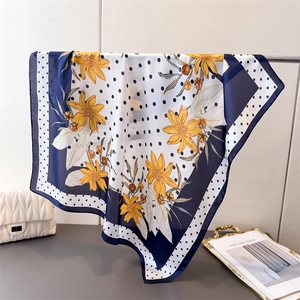 Women Square Scarf Floral Polka Dot Print Satin Feeling Polyester Satin Neck Head Scarf Fashion Elegant Wrap