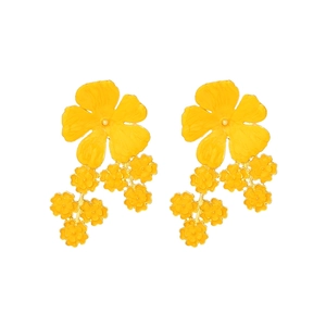 Boucles d'oreilles fleuries jaunes avec pétales en émail pour un style d'été vibrant