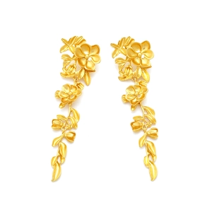 Boucles d'oreilles fleurs et feuilles dorées vintage au fini mat pour femmes