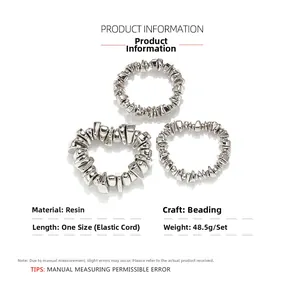 Dettagli del set di bracciali elastici in resina con finitura in metallo argento