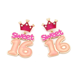 Orecchini pendenti con corona glitter rosa e scritte Sweet 16 in smalto per compleanni