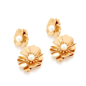 Golden double-layer flower earrings with pearls in a minimalist vintage floral style
