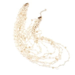 Collana di perle all'uncinetto multistrato bohémien con filo di cotone avorio e perle ambra