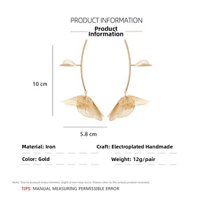 Detailed dimension guide for golden metal leaf earrings featuring handmade plating texture