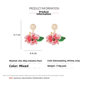 Dessin technique des boucles hibiscus avec dimensions 4,7x4,4 cm et un poids de 17,8 g
