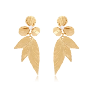 Vintage Matte Gold Leaf And Flower Drop Earrings With Faux Artificial Pearl Alloy Textured Retro Exaggerated Jewelry For Women