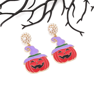 Σκουλαρίκια κολοκύθα Halloween με καπέλο μάγισσας και λεπτομέρειες από πέρλες