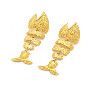 Vintage gold fishbone drop earrings with matte finish and articulated design