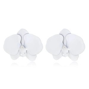 Chic matte white orchid flower stud earrings with center pearl for elegant resort style