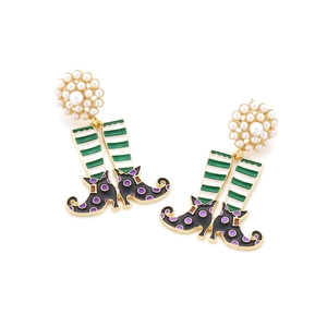 Boucles d'oreilles bottes de sorcière avec perles blanches et pendentifs colorés