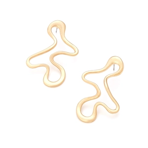 Minimalist gold geometric wavy metal earrings with polished artistic streamline design