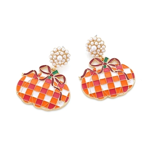 Christmas gift bag earrings with checkerboard pumpkin and pearl loop embellishment