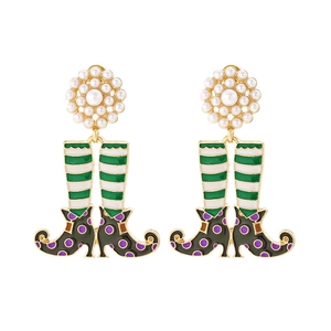 Boucles d'oreilles bottes de sorcière Halloween avec perles et breloques émaillées