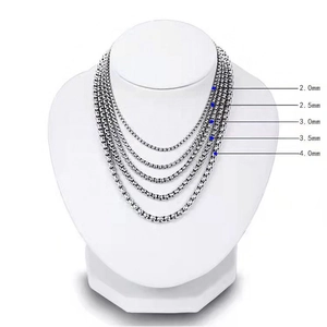 Detail showing five thickness levels of stainless steel box chains from 2.0mm to 4.0mm