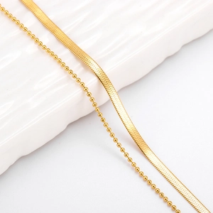 Set di bracciali dorati in acciaio inossidabile a doppio strato con catena piatta