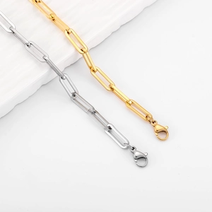 Minimalistisches Büroklammer-Armband-Set in Gold und Silber mit Karabinerverschluss