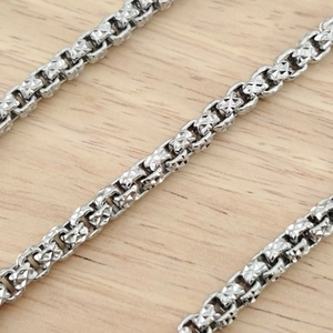 Textured square pearl pattern stainless steel chain necklace with detailed engraving