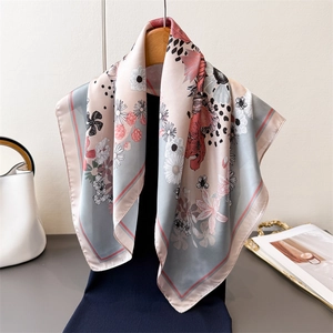 Women Elegant Floral Print Satin Square Scarf Polyester Silk Like Lightweight Bandana Sunflower Pattern Fashion Neck Wrap Headscarf Accessory