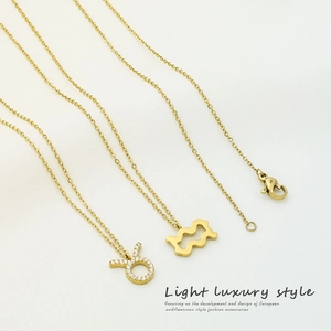 Détails des pendentifs zodiaque en or 18 carats avec oxydes de zirconium et fermoir