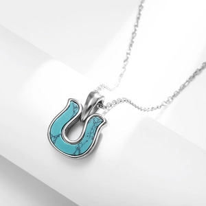 Horseshoe Pendant Necklace Stainless Steel Turquoise U Shaped Dainty Minimalist Jewelry For Women Elegant Gift