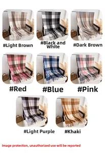 Collection d'écharpes à carreaux en huit couleurs avec détails de franges élégants
