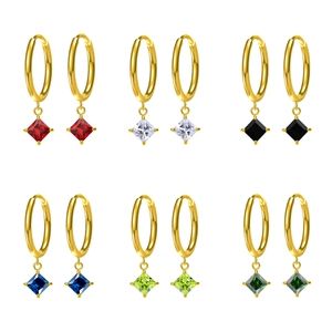 18K Vergoldete Creolen Aus Titanstahl Mit Quadratischen Bunten Zirkonia Minimalistische Geometrische Ohrringe Für Damen