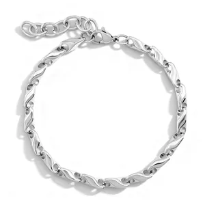 Bracelet chaîne en acier titane argenté pour hommes et femmes avec fermoir mousqueton ajustable