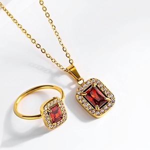 Bijoux Élégants En Acier Titane Plaqué Or Rectangle Zircon Rouge Collier Bracelet Bague Et Boucles D'oreilles Mode Vintage