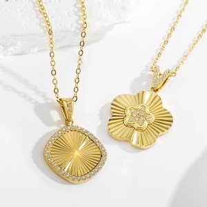 Collier Pendentif Fleur À Cinq Feuilles Acier Inoxydable Incrusté De Zircon Chaîne De Clavicule Bijoux Pour Femmes
