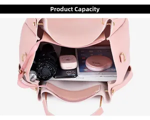 Vue de dessus d'un cabas en cuir rose montrant sa grande capacité pour les objets du quotidien